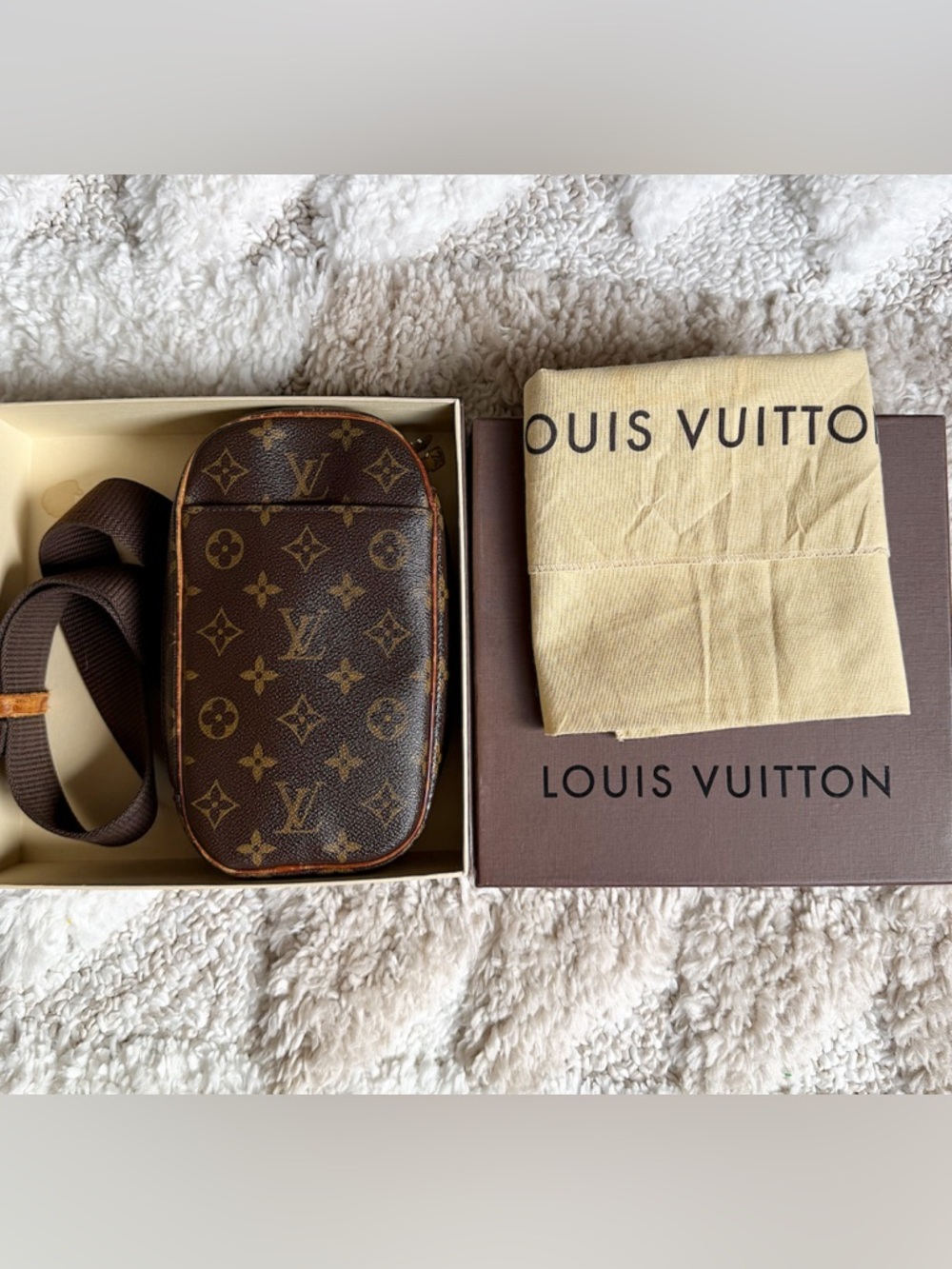 Louis vuitton mens womens monogram sling crossbody pochette gange bag + box - Picture 4 of 16